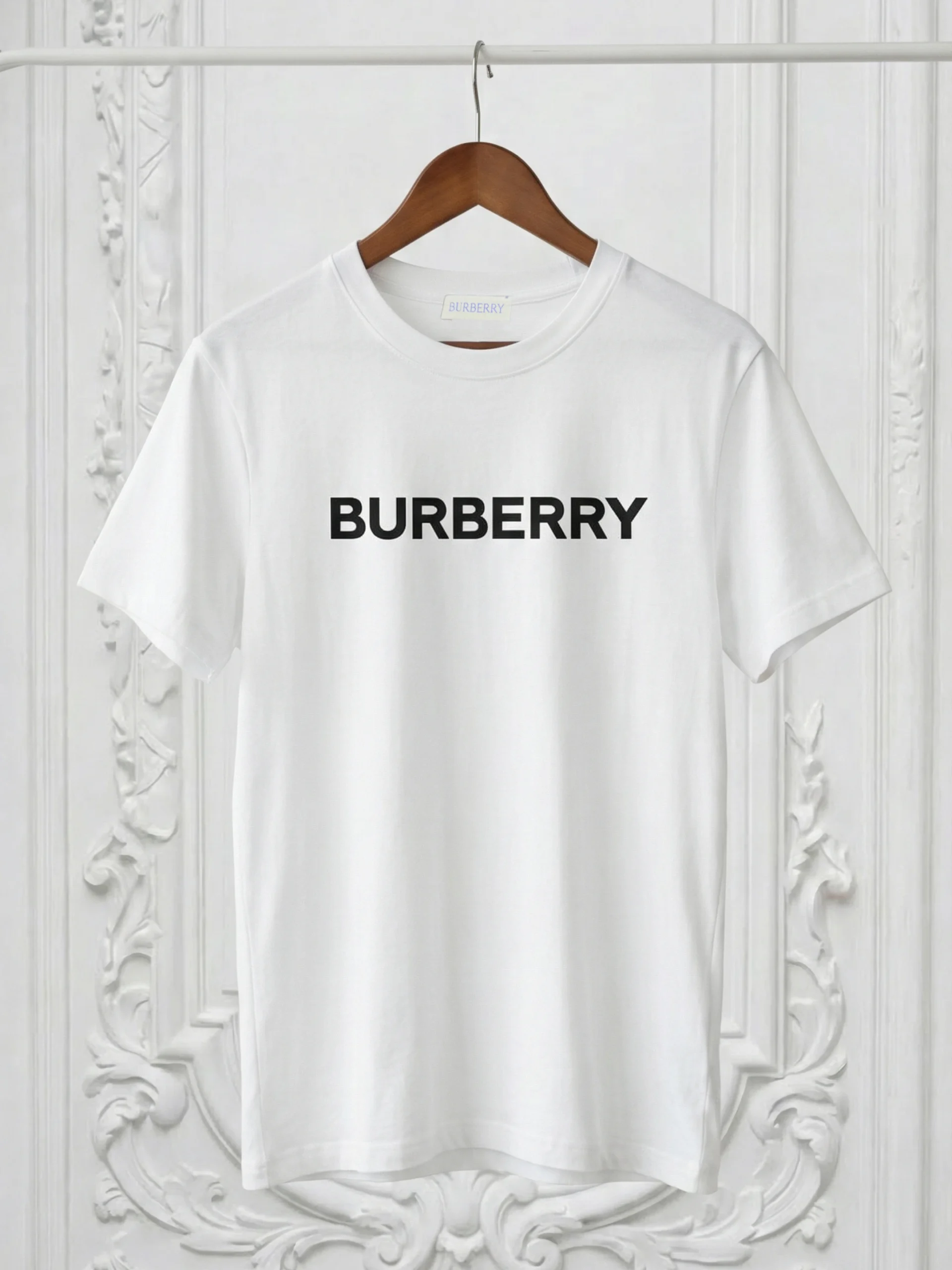 burbery-logo-print-inspire-man-white-tshirt-1