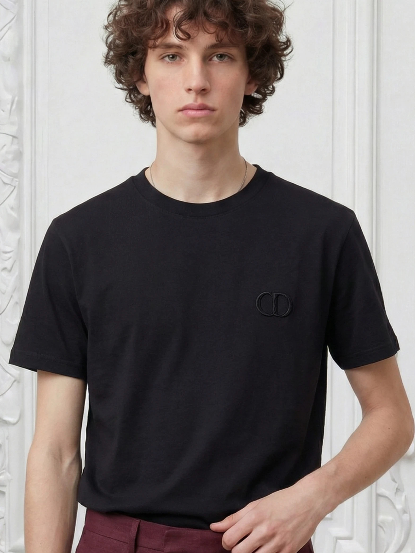 diorr-man-black-tshirt-5
