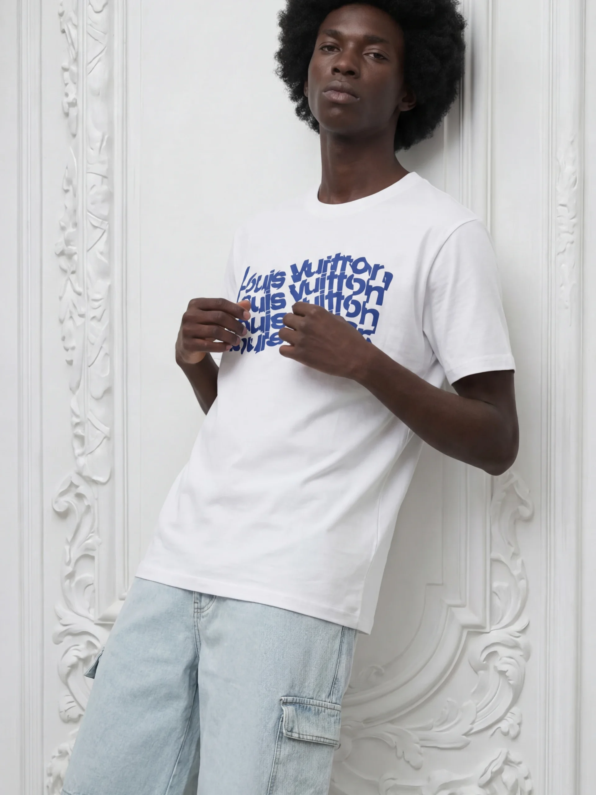 luis-vuiton-retro-v-logo-inspire-man-white-tshirt-6-1.webp