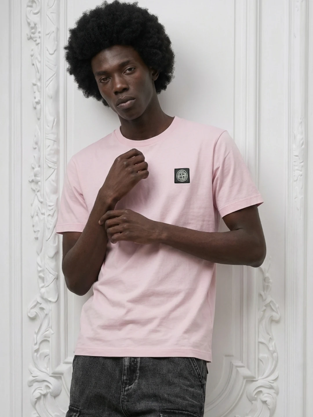 stone-island-compass-patch-inspire-man-pink-tshirt-3
